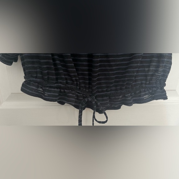 Free People Women’s Black Striped Top, Size Medium NWT - Picture 4 of 8